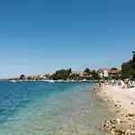 Apartamento By Adriatic Sea Near Ibenik *